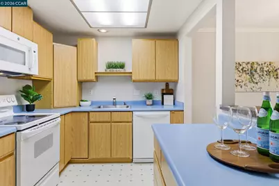 2333 Pine Knoll Dr #14, Walnut Creek, CA 94595 - Photo 8