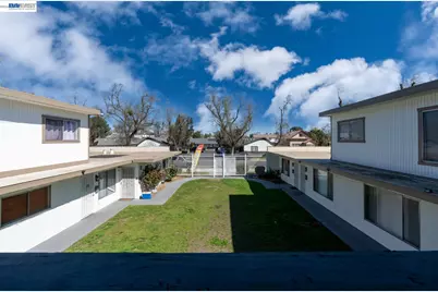 132 18th St, Merced, CA 95340 - Photo 10