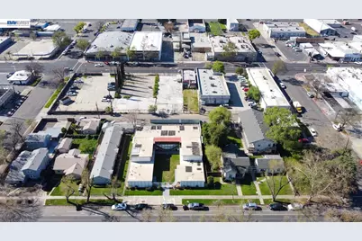 132 18th St, Merced, CA 95340 - Photo 22