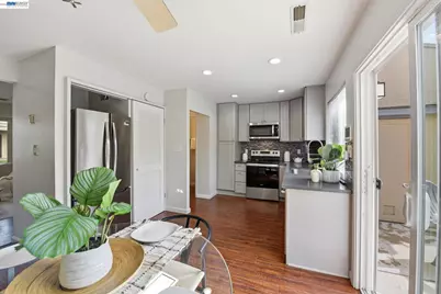 27864 Hummingbird Ct, Hayward, CA 94545 - Photo 14