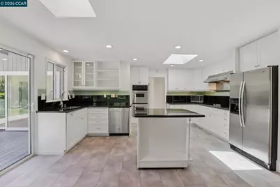 3394 Santa Maria Ct, Lafayette, CA 94549 - Photo 18