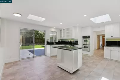 3394 Santa Maria Ct, Lafayette, CA 94549 - Photo 16