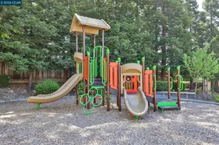 222 Portola Dr, Danville, CA 94506 - Photo 30