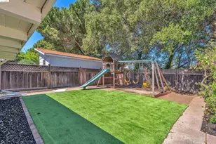 4352 Gem Ave, Castro Valley, CA 94546 - Photo 24