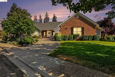 131 Loren Ln, Oakley, CA 94561 - Photo 2