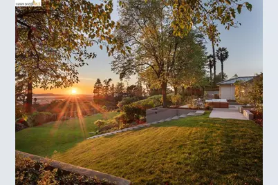 12700 Skyline Blvd, Oakland, CA 94619 - Photo 40