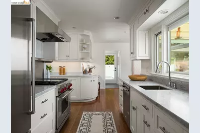 12700 Skyline Blvd, Oakland, CA 94619 - Photo 18