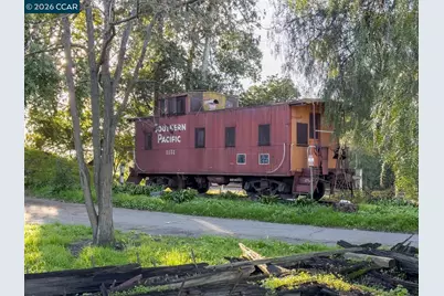 2419 Hill View Ln, Pinole, CA 94564 - Photo 48