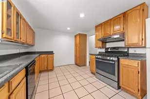 2102 Overhill Rd, Concord, CA 94520 - Photo 20