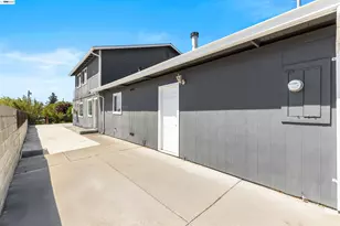 2102 Overhill Rd, Concord, CA 94520 - Photo 26