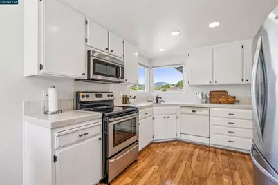 2131 Myrtle Beach Ln, Danville, CA 94526 - Photo 22