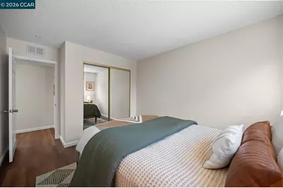 425 Glacier Dr, Martinez, CA 94553 - Photo 20