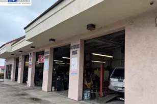 528 Jackson St, Hayward, CA 94544 - Photo 1