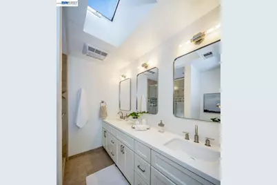 1329 Ordway St, Berkeley, CA 94702 - Photo 28