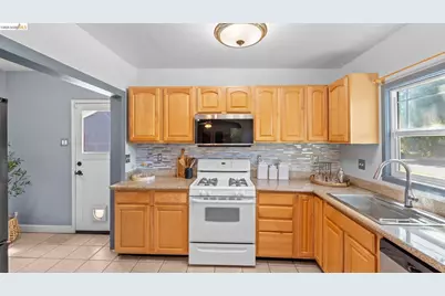 345 Carlton Way, Tracy, CA 95376 - Photo 8