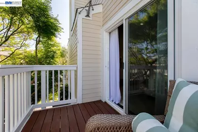 31 Oak Park Dr, Alameda, CA 94502 - Photo 28