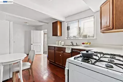 812 Lisbon, Oakland, CA 94601 - Photo 6