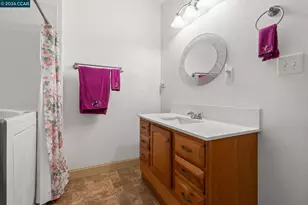 272 10th St, Pittsburg, CA 94565 - Photo 26