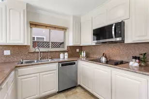 3179 MacKenzie Pl, Fremont, CA 94536 - Photo 18