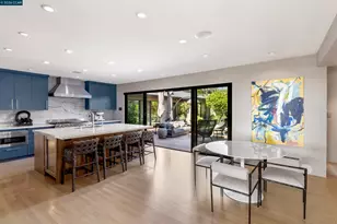 260 Pershing Dr, Oakland, CA 94611 - Photo 6