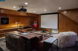 260 Pershing Dr, Oakland, CA 94611 - Photo 26