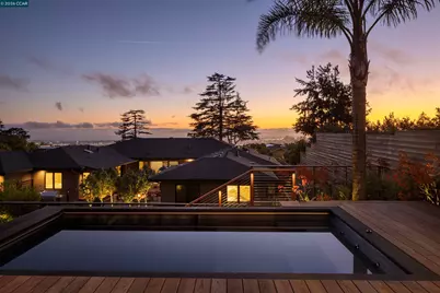 260 Pershing Dr, Oakland, CA 94611 - Photo 34