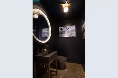 260 Pershing Dr, Oakland, CA 94611 - Photo 28