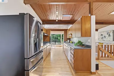 1649 Julian Dr, El Cerrito, CA 94530 - Photo 10