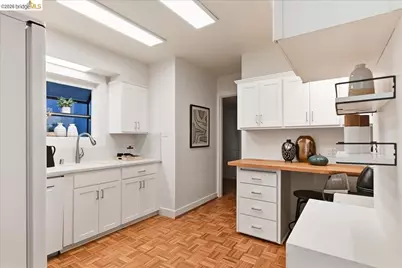 35 Ross Cir, Oakland, CA 94618 - Photo 18