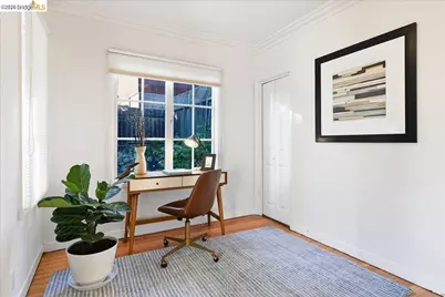 35 Ross Cir, Oakland, CA 94618 - Photo 20