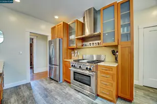 2038 2040 Lakeshore, Oakland, CA 94606 - Photo 14