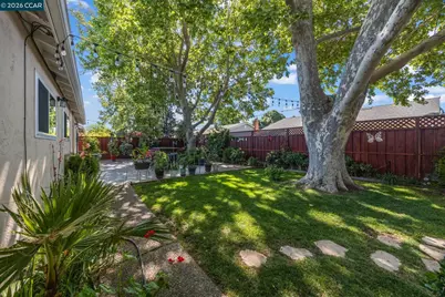 3585 Esperanza Drive, Concord, CA 94519 - Photo 30