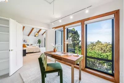 6277 Wood Dr, Oakland, CA 94611 - Photo 36