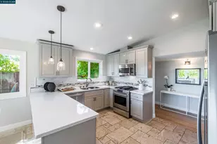 11 Dale Ct, Lafayette, CA 94595 - Photo 8