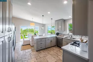 11 Dale Ct, Lafayette, CA 94595 - Photo 6