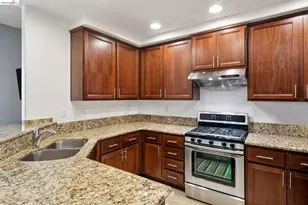 6280 Rocky Point Ct, Oakland, CA 94605 - Photo 12