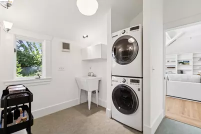 5633 Oak Grove Ave, Oakland, CA 94618 - Photo 52