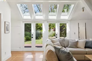 5633 Oak Grove Ave, Oakland, CA 94618 - Photo 22