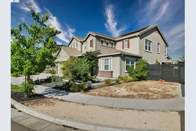 2582 Azalea Ave, Tracy, CA 95376 - Photo 2