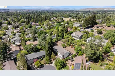 1159 Everett Ct, Concord, CA 94518 - Photo 36