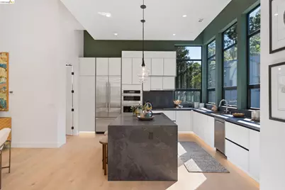 1675 Trestle Glen Rd, Oakland, CA 94610 - Photo 8