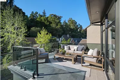 1675 Trestle Glen Rd, Oakland, CA 94610 - Photo 28