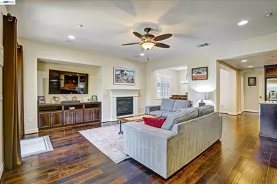 576 Heligan Ln #2, Livermore, CA 94551 - Photo 6