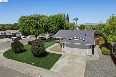 481 Swallow Ct, Livermore, CA 94551 - Photo 2