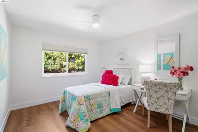 4350 Columbine Dr, Pleasanton, CA 94588 - Photo 20