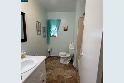 2860 Sargent Ave, San Pablo, CA 94806 - Photo 8