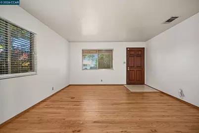 1402 Canterbury Dr, Fairfield, CA 94533 - Photo 4