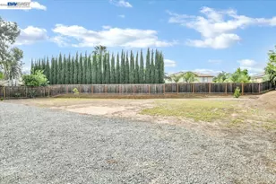 1600 Amber Ln, Brentwood, CA 94513 - Photo 32