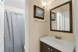 1036 Oak Grove Rd, Concord, CA 94518 - Photo 12