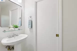 1113 Tokay Common, Livermore, CA 94550 - Photo 24